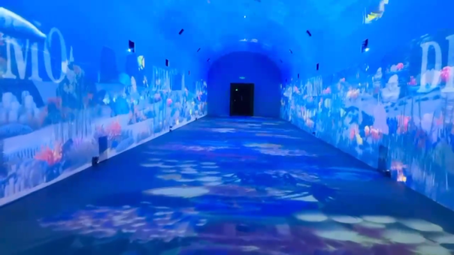 離海最遠(yuǎn)的海洋文化中心，SEEMILE點(diǎn)亮嵌入沙漠的海底隧道